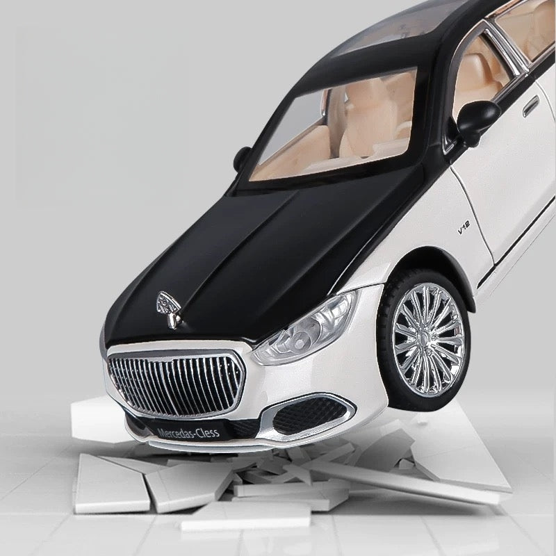 Maybach S680 1:24 Alloy functional car model
